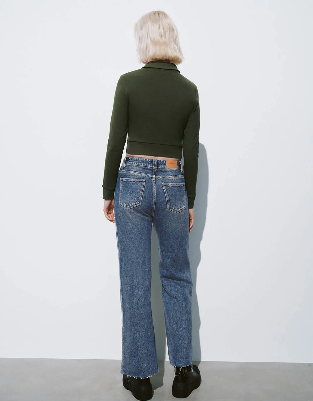 Button Half Placket Cropped Knitted T-Shirt sold by Urban Revivo product image thumbnail 5