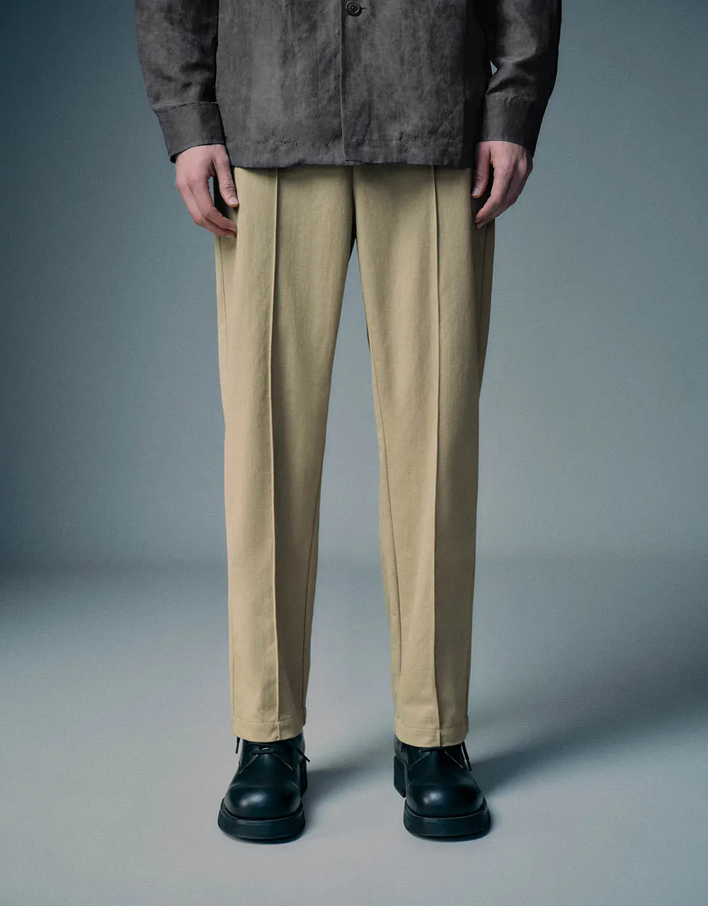 Knitted Carrot Fit Pants sold by Urban Revivo product image thumbnail 2