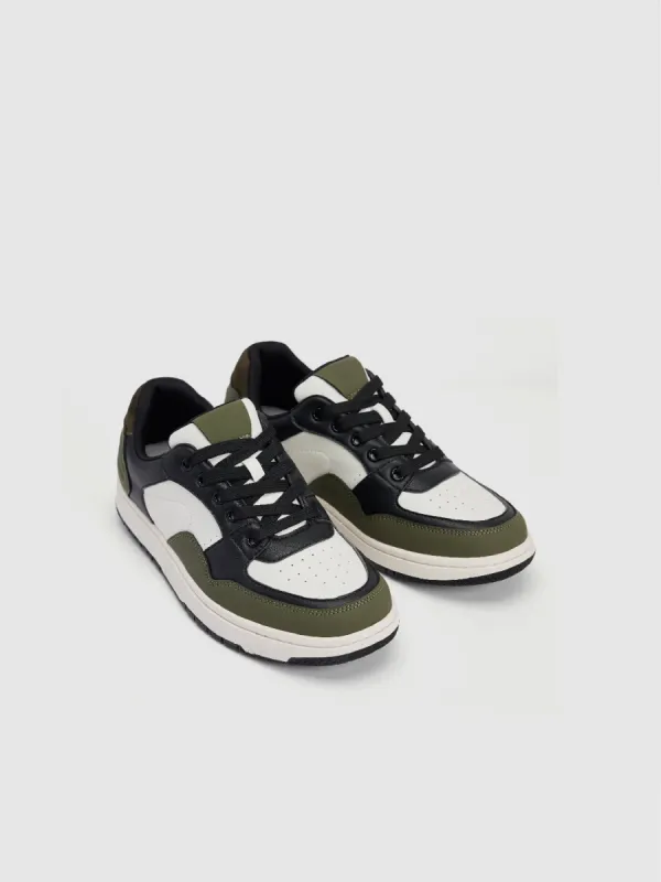 Round Toe Sneakers sold by Urban Revivo