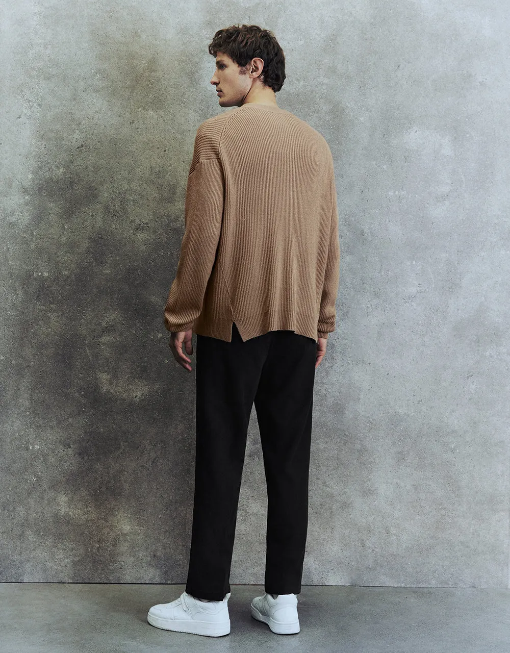 V-Neck Knitted Cardigan With Patch Pocket sold by Urban Revivo product image thumbnail 5