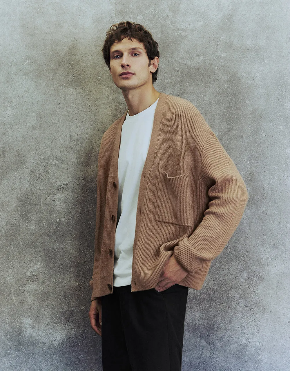 V-Neck Knitted Cardigan With Patch Pocket sold by Urban Revivo product image thumbnail 3