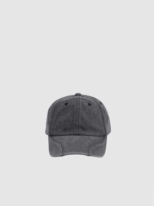Baseball Cap sold by Urban Revivo
