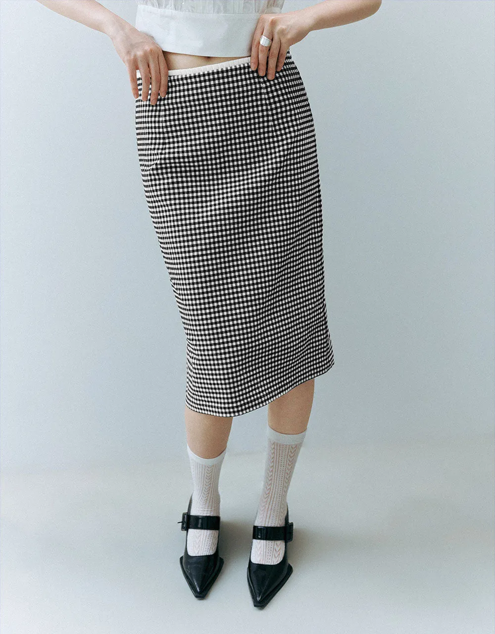 Gingham Midi Straight Skirt sold by Urban Revivo product image thumbnail 2