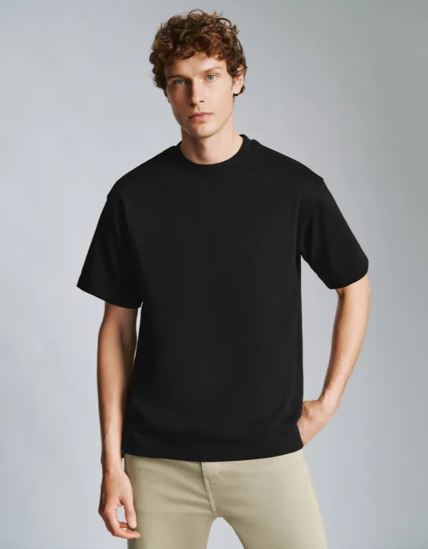 Crew Neck Straight T-Shirt sold by Urban Revivo