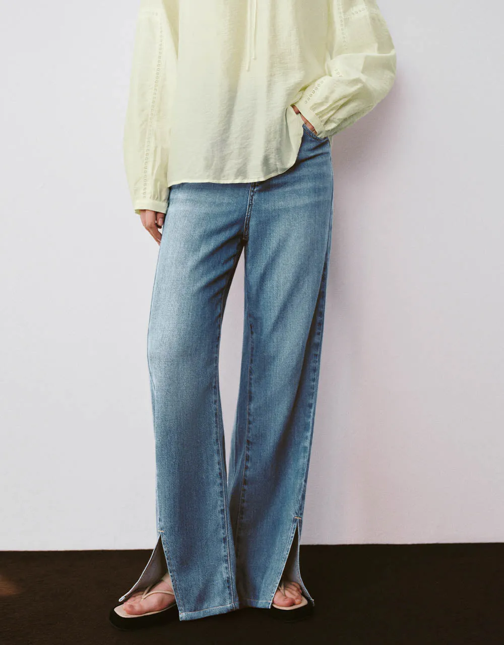 Split Hem Wide-Leg Jeans sold by Urban Revivo product image thumbnail 2