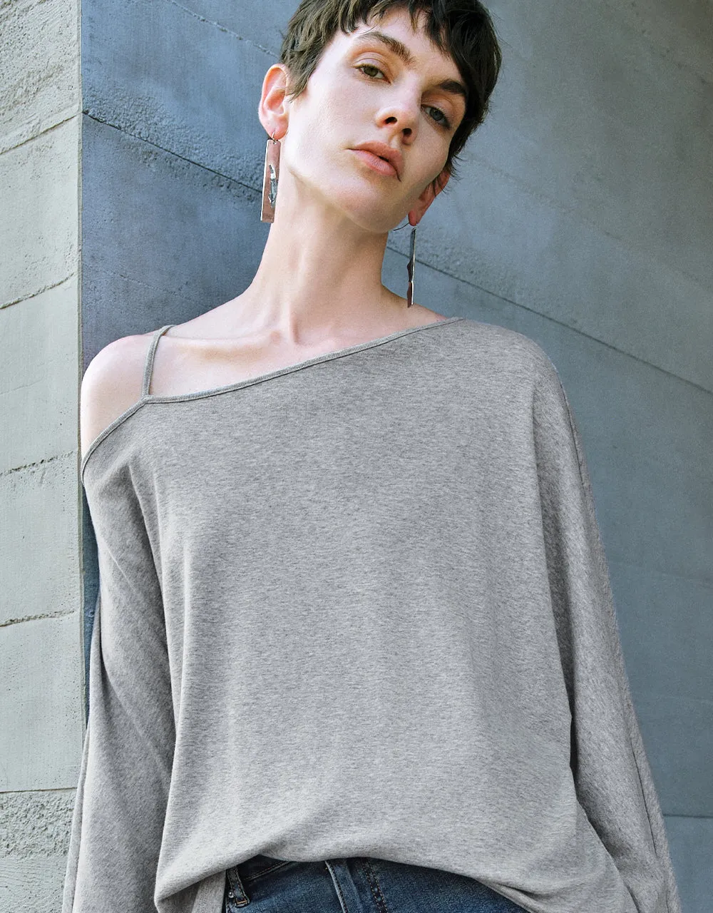 One Shoulder Skinny T-Shirt sold by Urban Revivo product image thumbnail 4