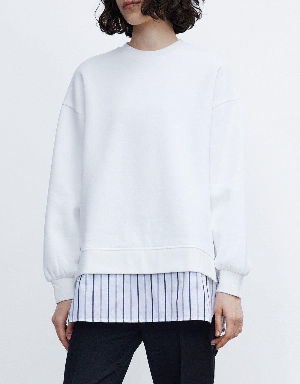 Plain Spliced Sweatshirt sold by Urban Revivo product image thumbnail 5
