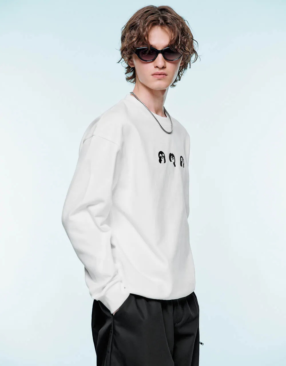 Penguins Printed Crew Neck Sweatshirt sold by Urban Revivo product image thumbnail 3