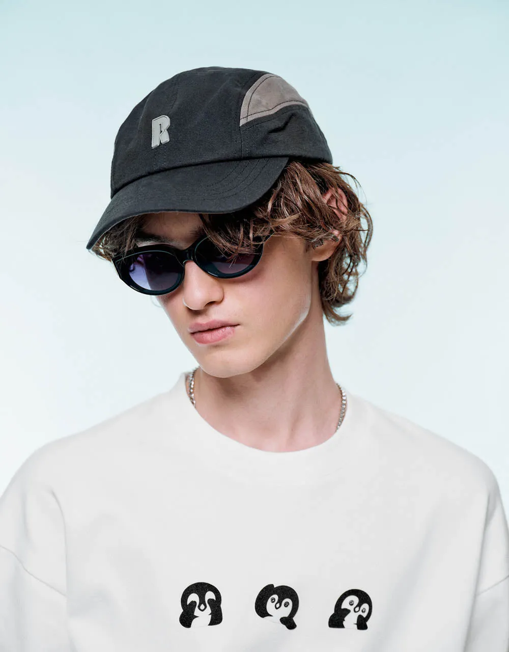 Penguins Printed Crew Neck Sweatshirt sold by Urban Revivo product image thumbnail 4