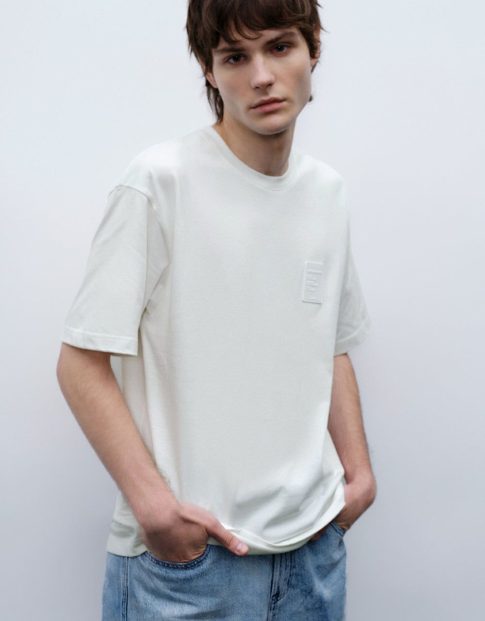 Straight Crew Neck T-Shirt sold by Urban Revivo product image thumbnail 3