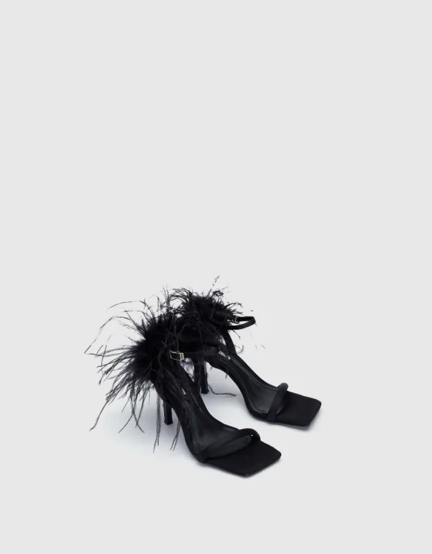 Fluffy Square Toe Sandals made by Urban Revivo
