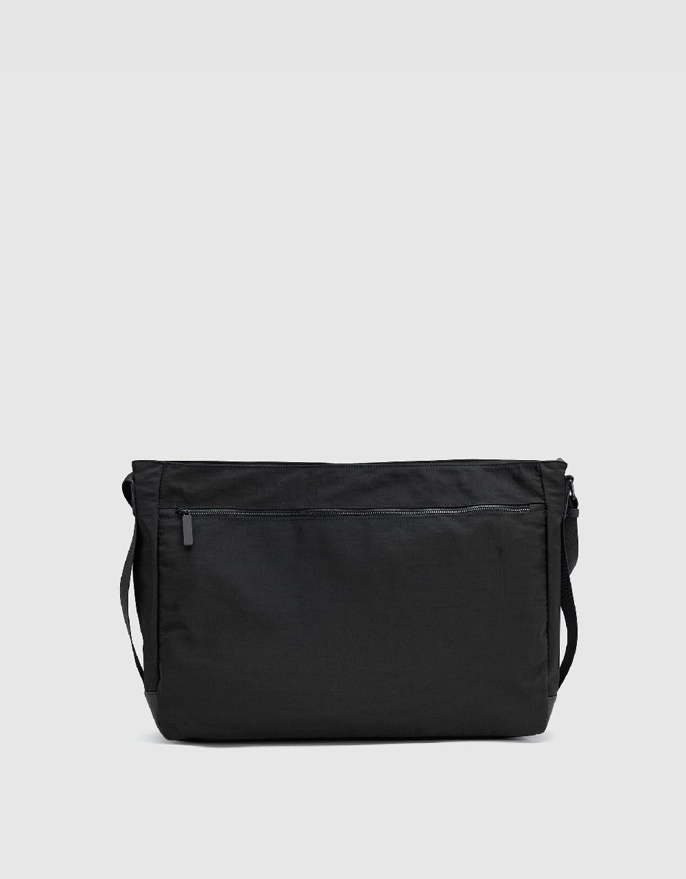 Crossbody Bag sold by Urban Revivo product image thumbnail 4
