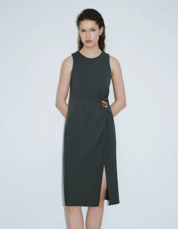 Sleeveless Crew Neck Straight Dress sold by Urban Revivo