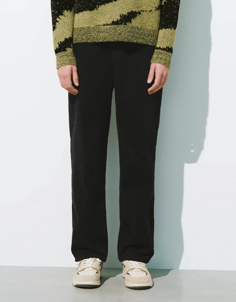 Straight Jeans sold by Urban Revivo product image thumbnail 2