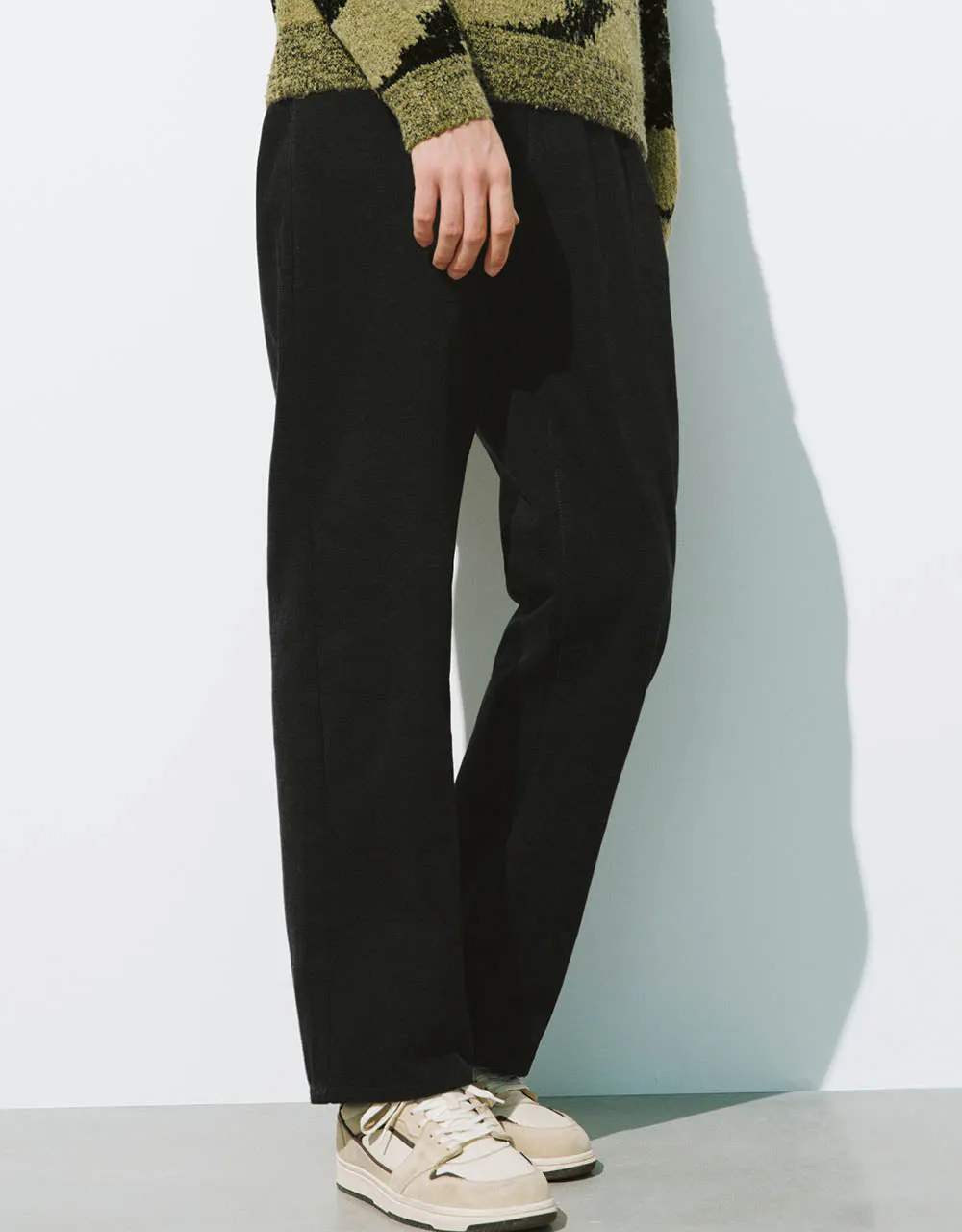 Straight Jeans sold by Urban Revivo product image thumbnail 4