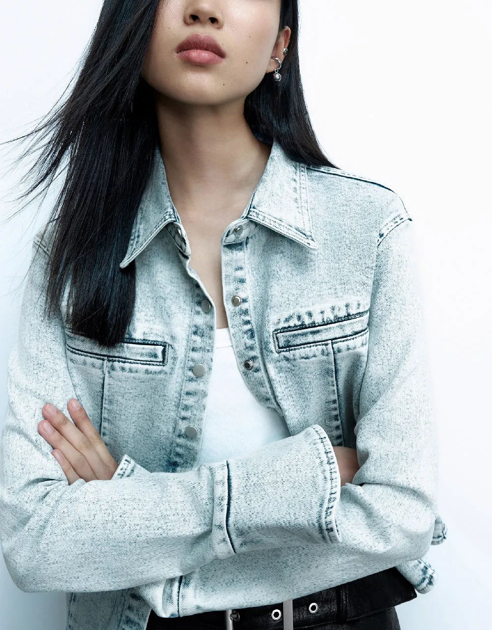 Press Button Denim Shirt sold by Urban Revivo product image thumbnail 5