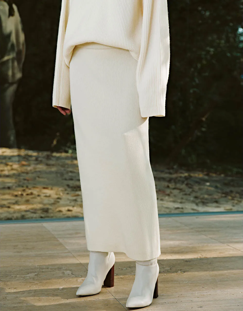 Elastic Waist Skinny Knitted Skirt sold by Urban Revivo product image thumbnail 4