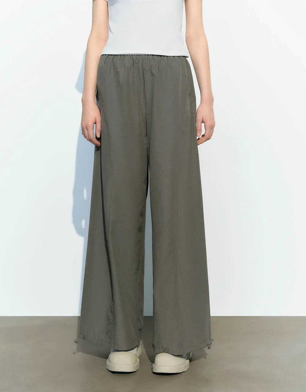 Elastic Waist Jogger Pants sold by Urban Revivo product image thumbnail 2