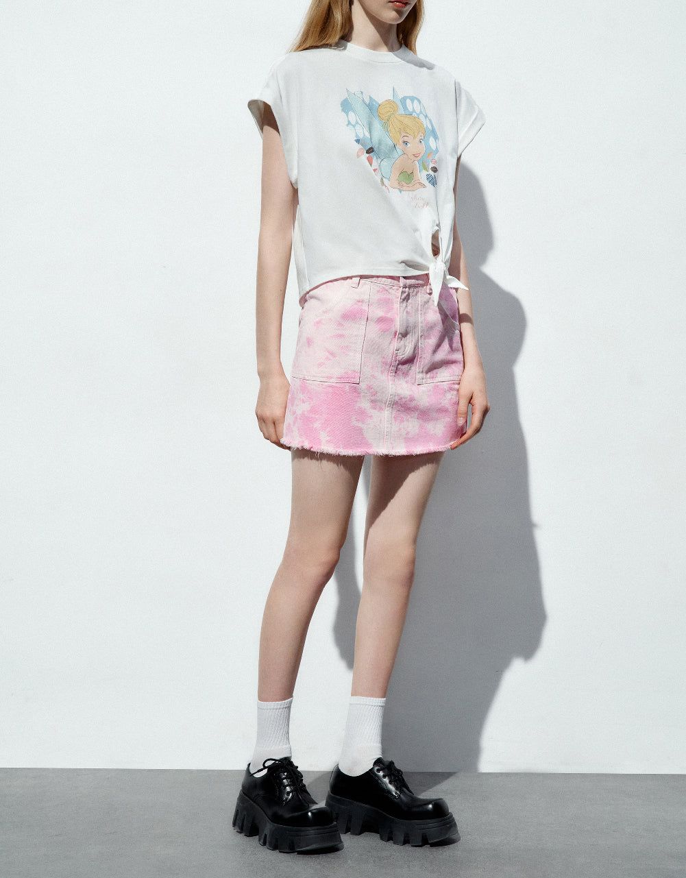 Printed Mini A-Line Denim Skirt sold by Urban Revivo product image thumbnail 4