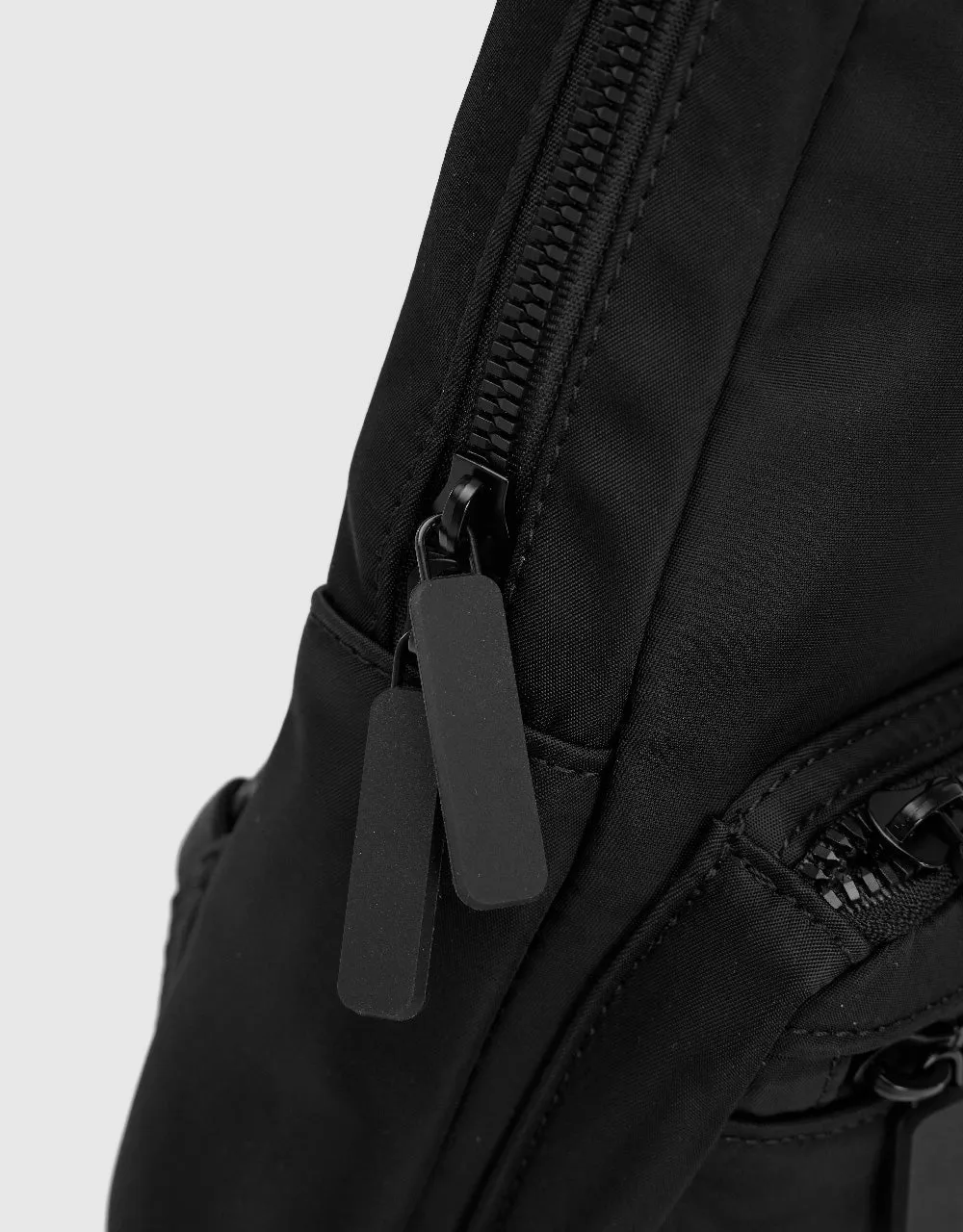 Triangle Crossbody Bag sold by Urban Revivo product image thumbnail 5