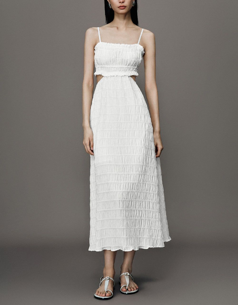 Sleeveless Cut-Out A-Line Dress sold by Urban Revivo product image thumbnail 3