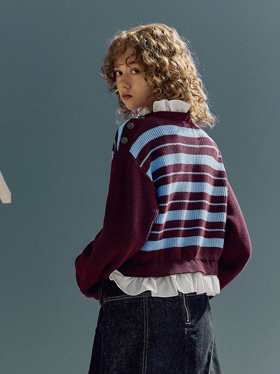 Striped Crew Neck Loose Knitted T-Shirt sold by Urban Revivo product image thumbnail 3