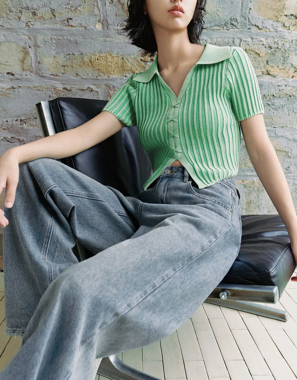 Split Hem Lapel Knitted T-Shirt sold by Urban Revivo product image thumbnail 3