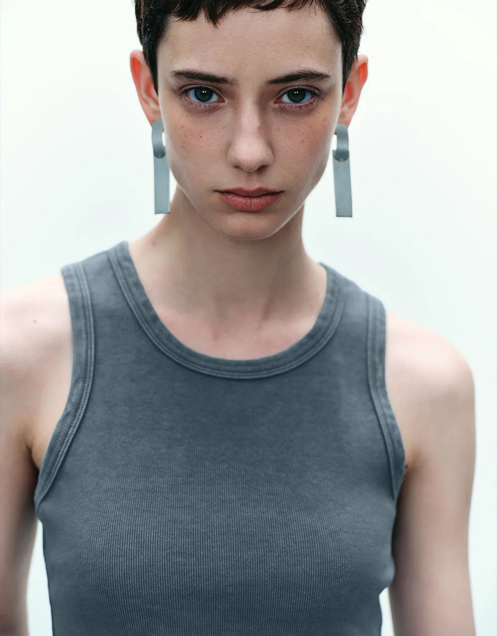 Crew Neck Knitted Tank Top sold by Urban Revivo product image thumbnail 4