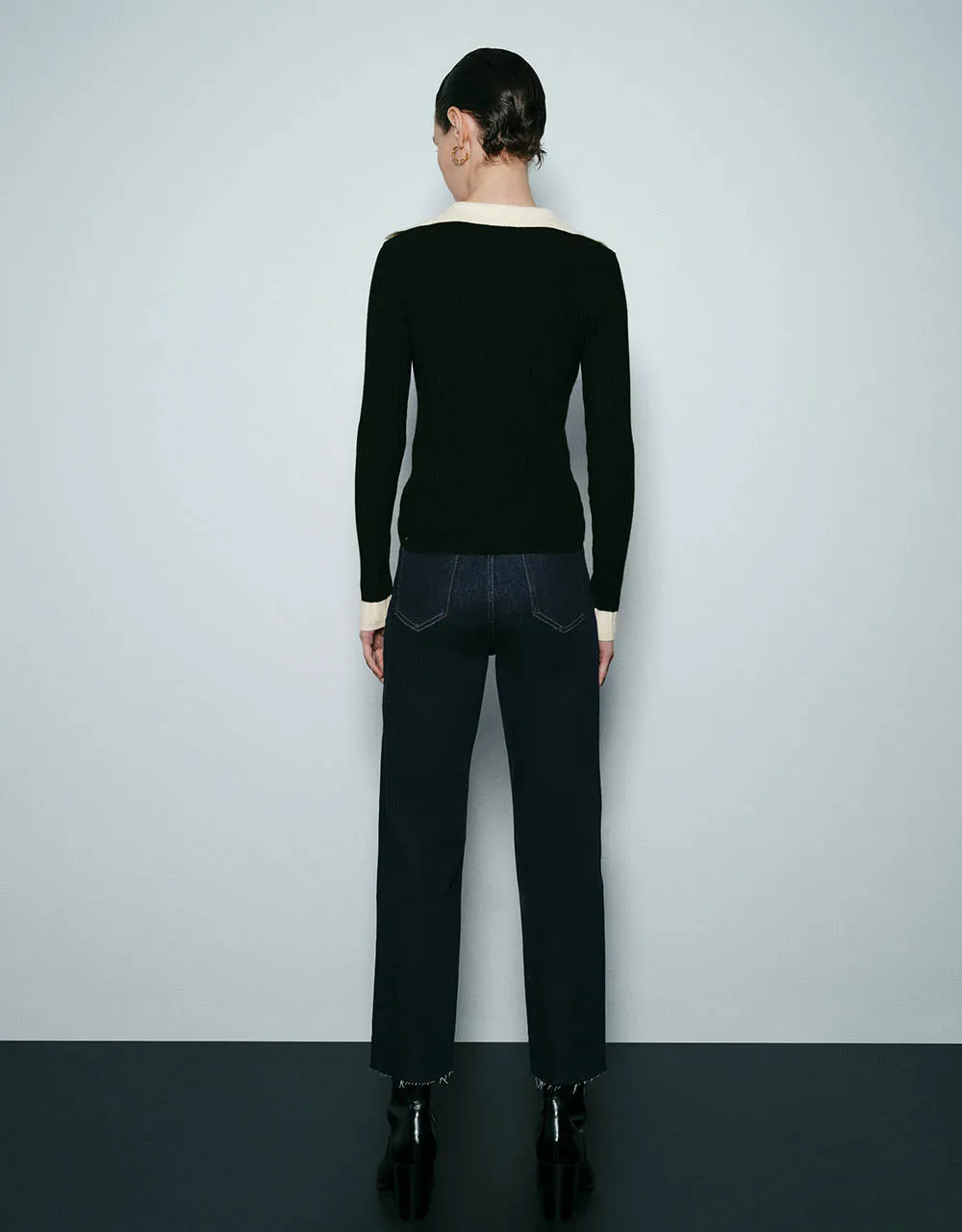 V-Neck Knitted Cardigan sold by Urban Revivo product image thumbnail 4