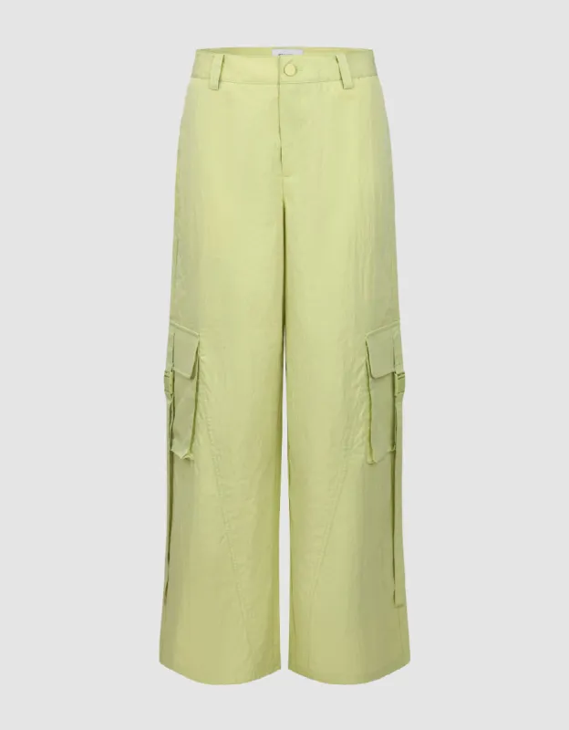 Wide-Leg Pants sold by Urban Revivo