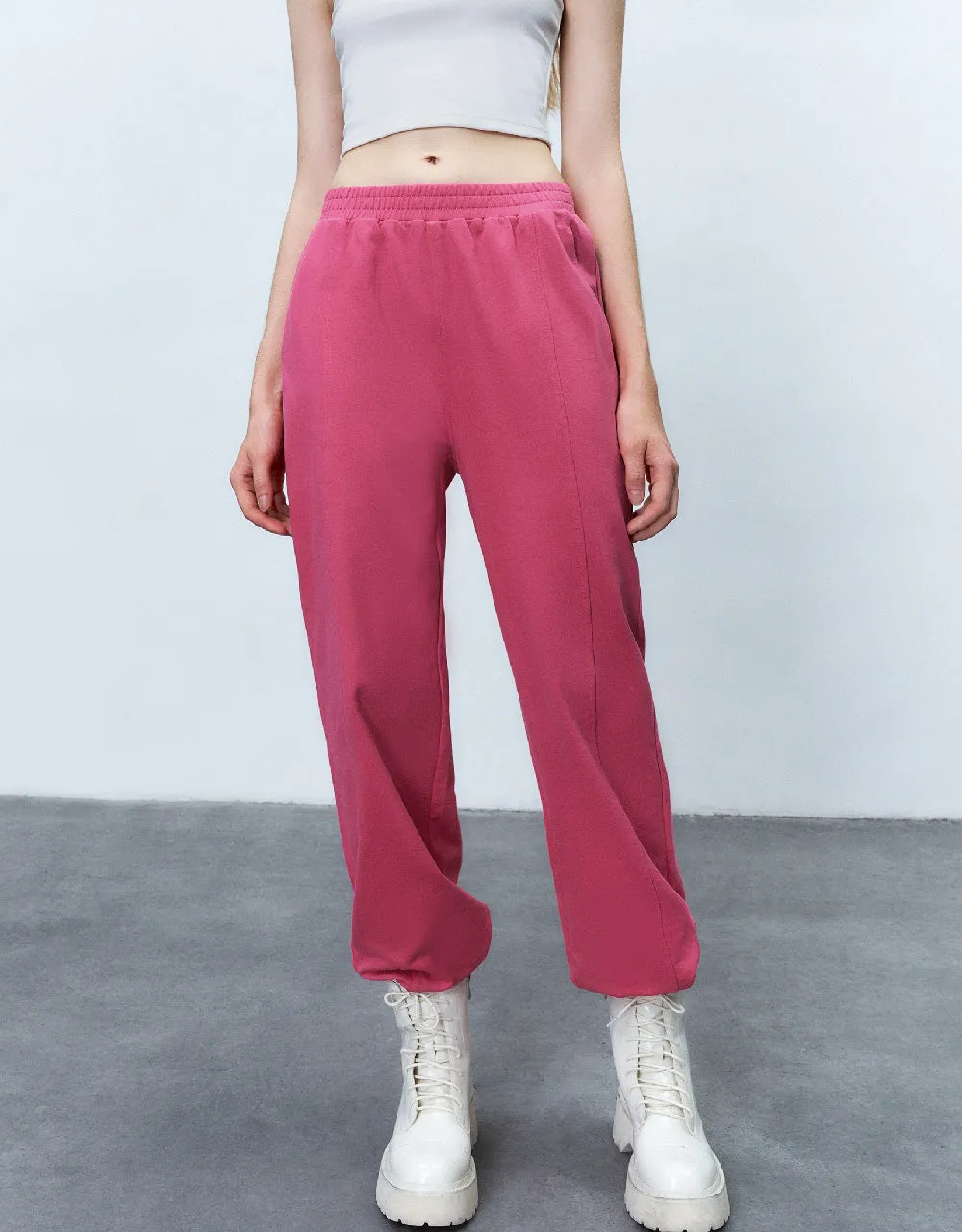 Elastic Waist Knitted Jogger Pants sold by Urban Revivo product image thumbnail 2