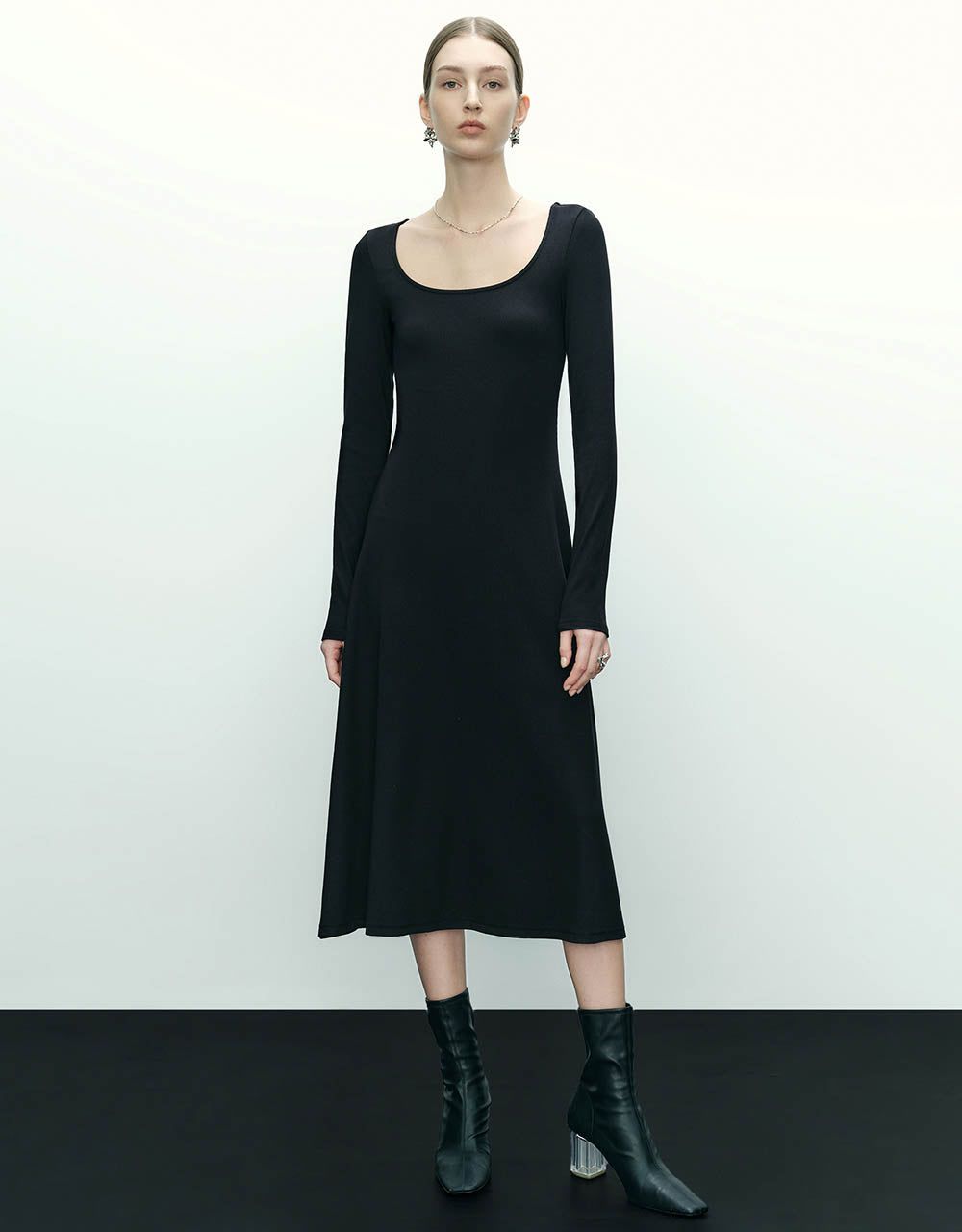 Skinny Knitted A-Line Dress sold by Urban Revivo