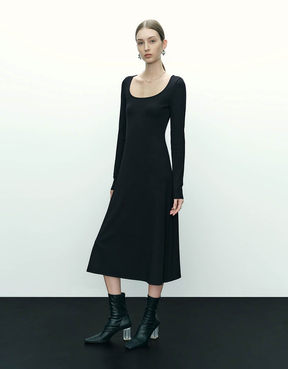 Skinny Knitted A-Line Dress sold by Urban Revivo product image thumbnail 3