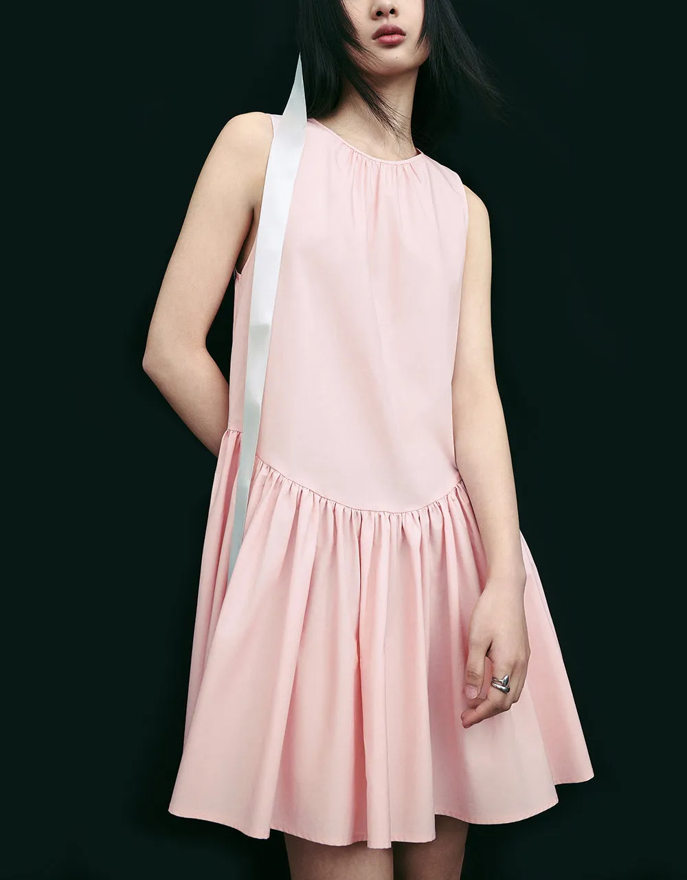 Sleeveless Crew Neck Straight Dress sold by Urban Revivo product image thumbnail 2