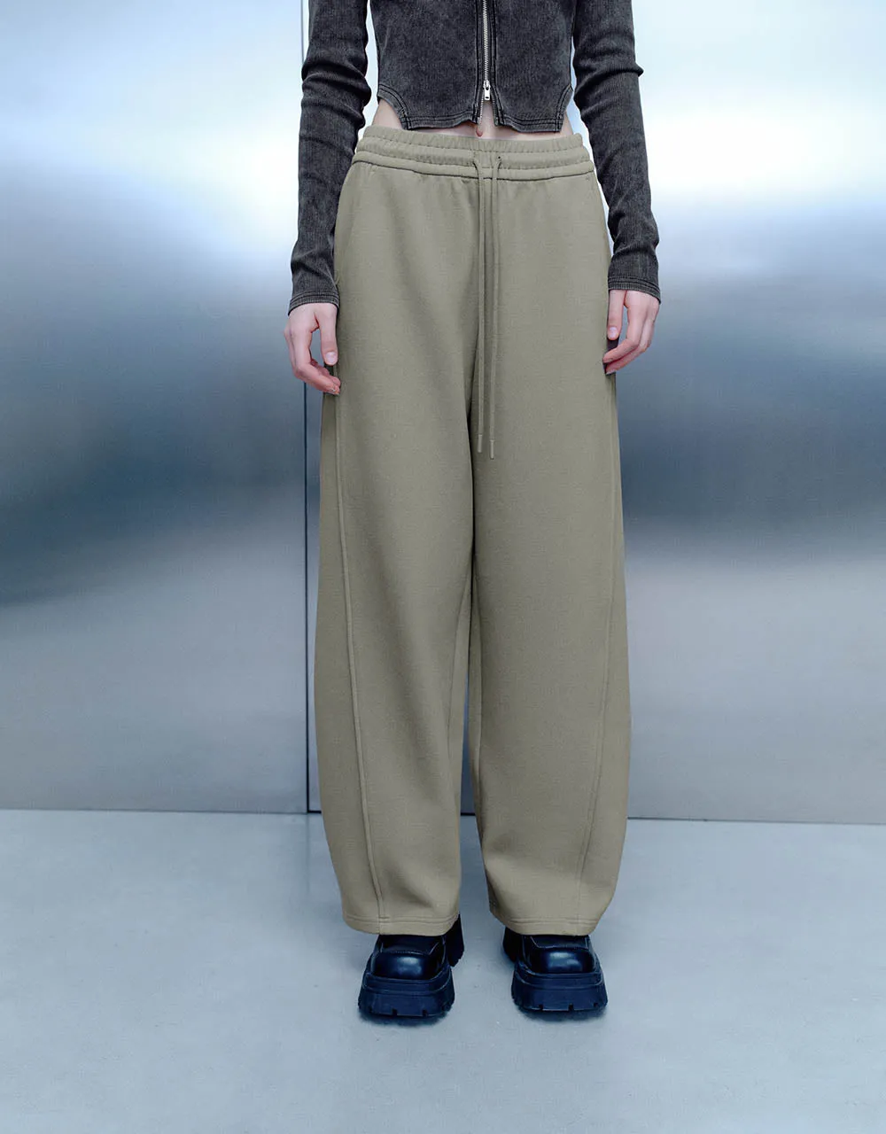 Drawstring Waist Knitted Carrot Fit Pants sold by Urban Revivo product image thumbnail 2