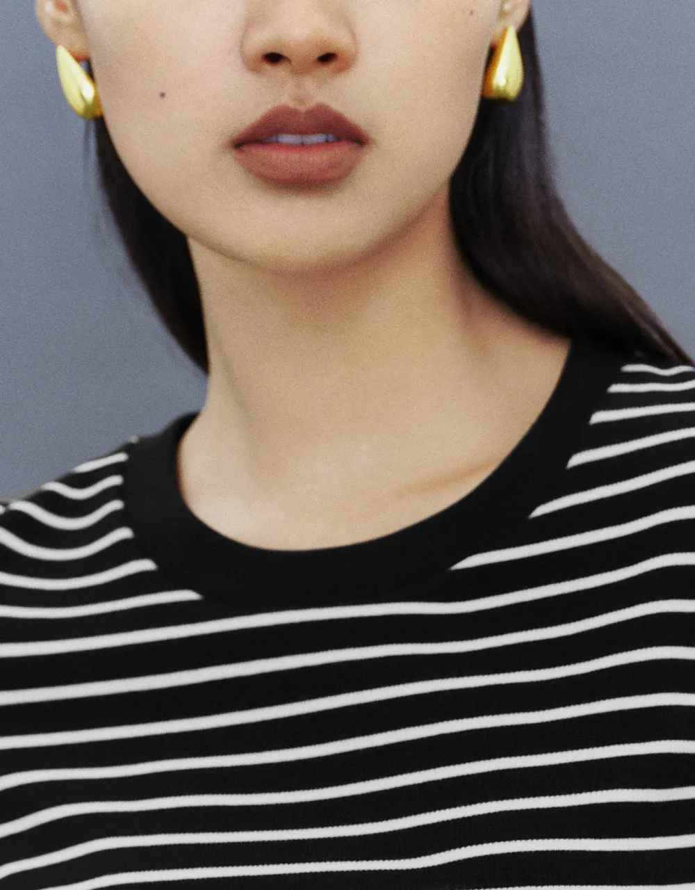 Striped Crew Neck Skinny T-Shirt sold by Urban Revivo product image thumbnail 4