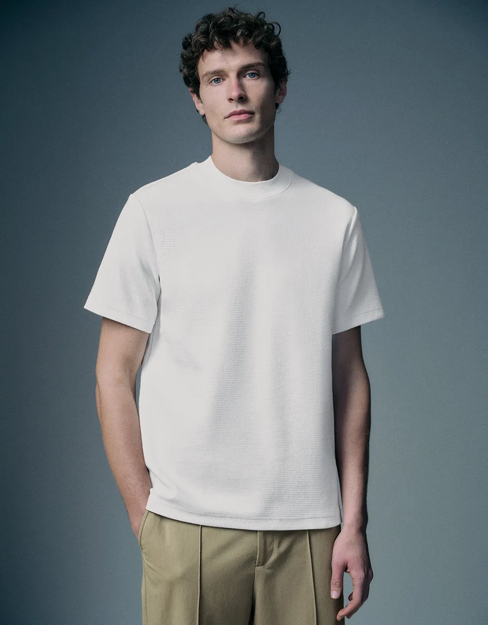 Crew Neck Straight T-Shirt sold by Urban Revivo