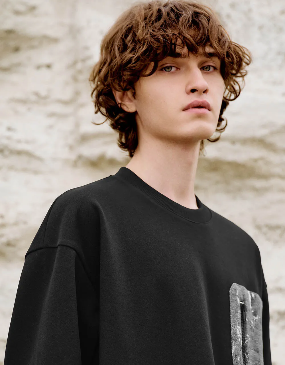 Crew Neck Sweatshirt With Zipped Pocket sold by Urban Revivo product image thumbnail 4