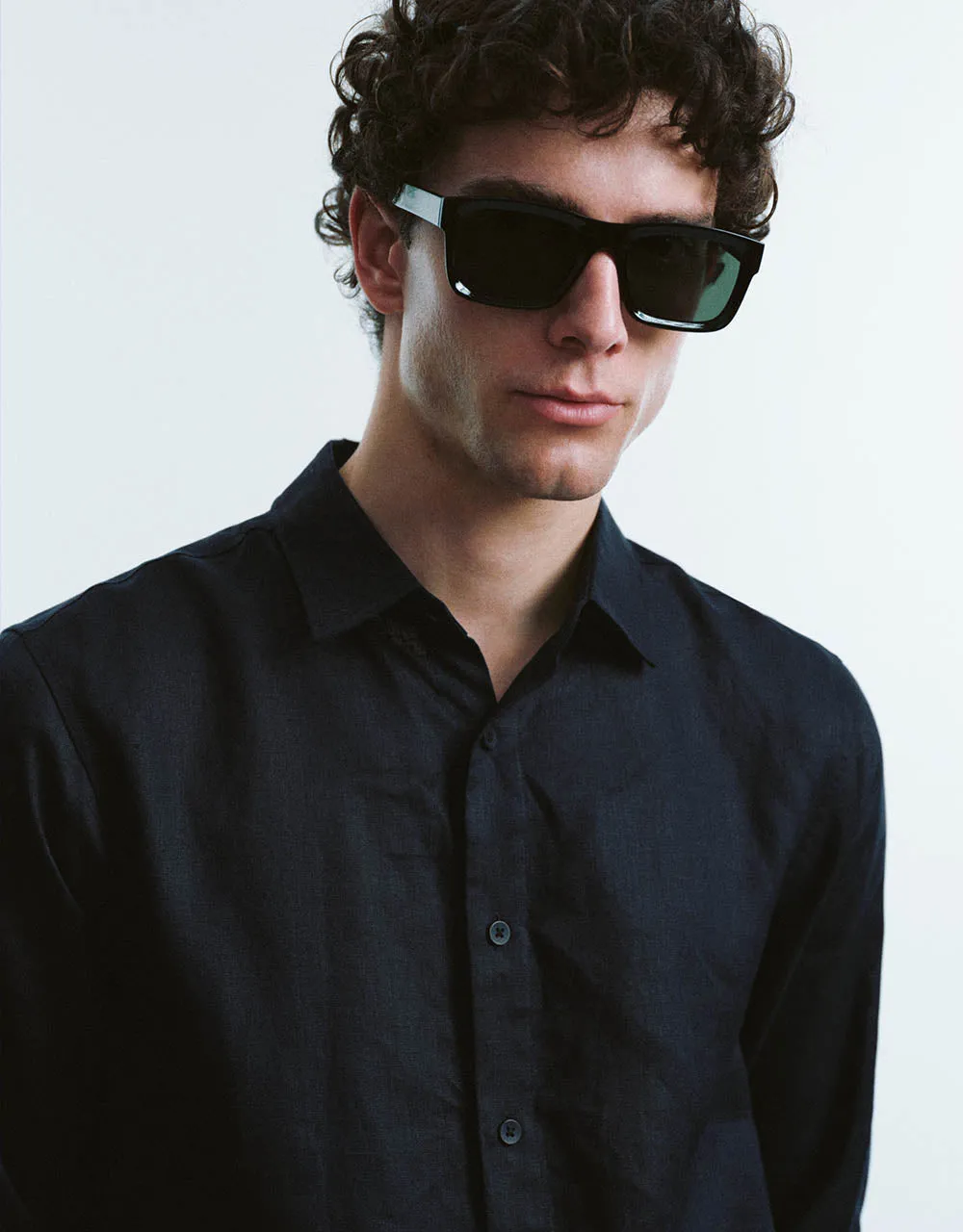 Button Up Straight Shirt sold by Urban Revivo product image thumbnail 4