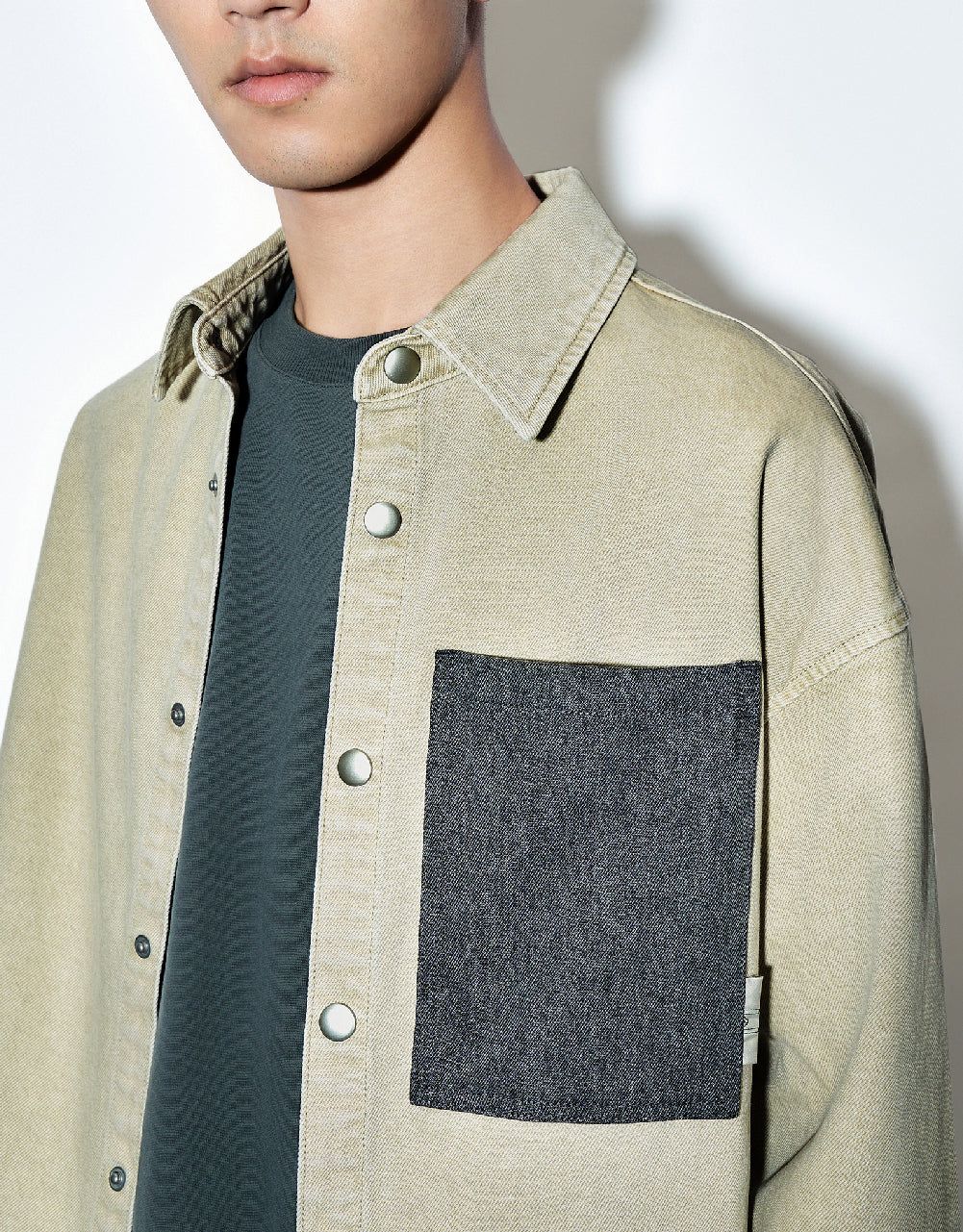 Press Button Loose Denim Shirt sold by Urban Revivo product image thumbnail 5
