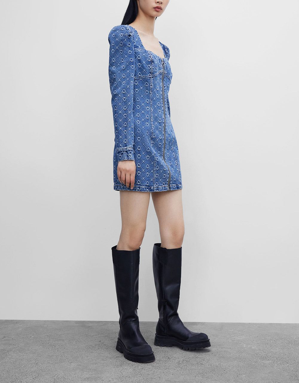 Zip Front Puff Sleeve Denim Dress sold by Urban Revivo product image thumbnail 5