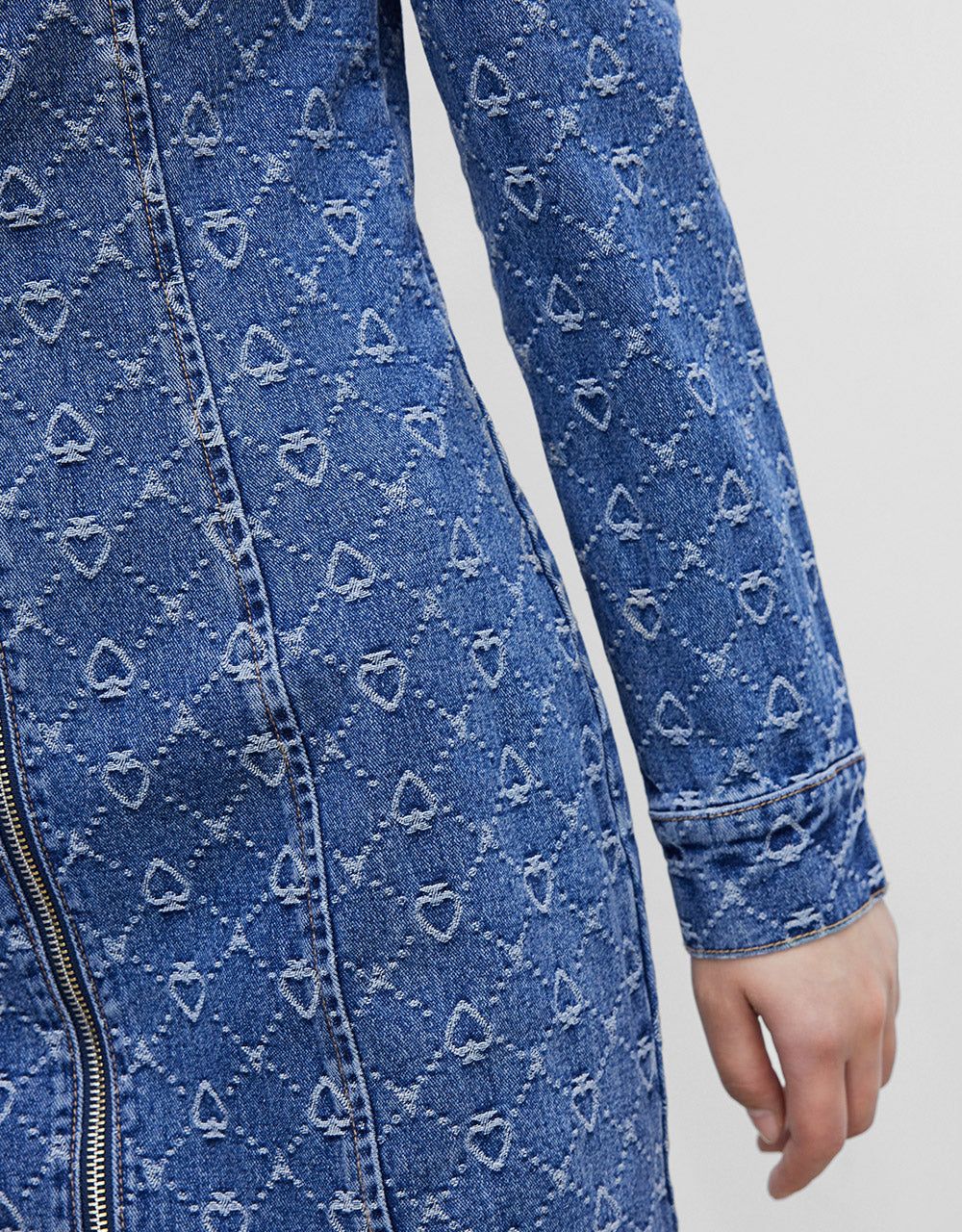 Zip Front Puff Sleeve Denim Dress sold by Urban Revivo product image thumbnail 3