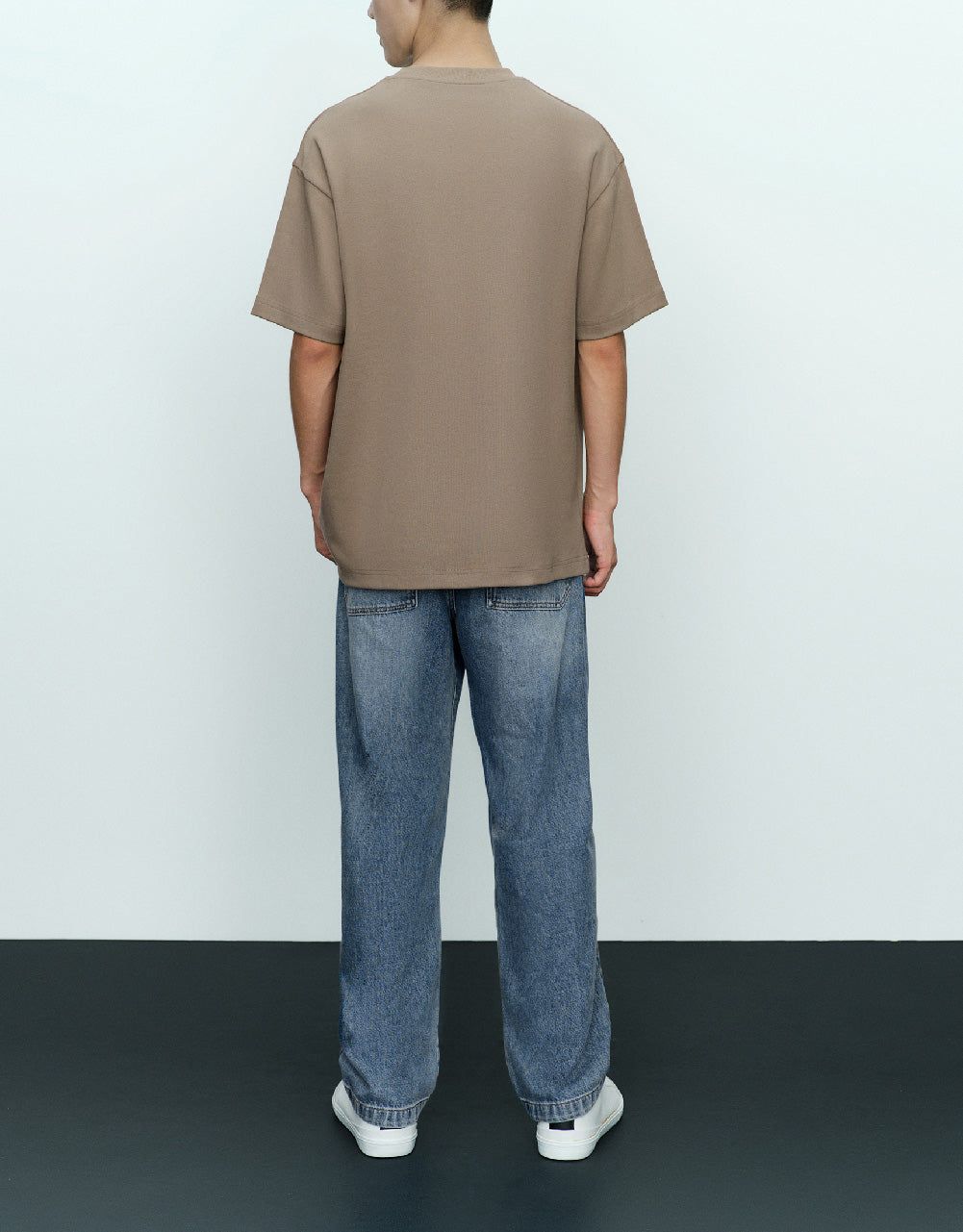 Straight Knitted T-Shirt sold by Urban Revivo product image thumbnail 4