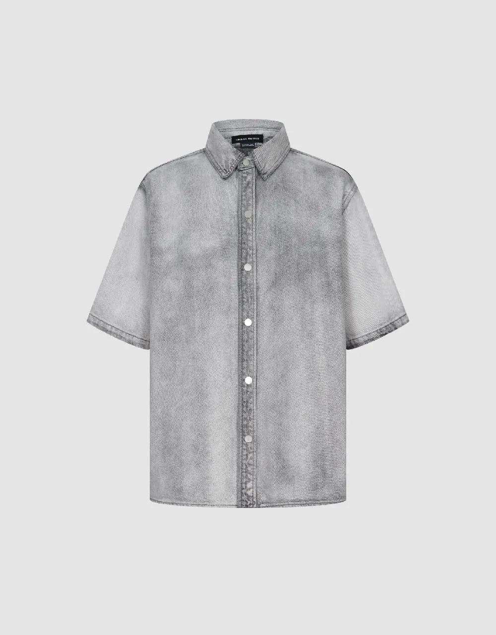 Press Button Loose Denim Shirt sold by Urban Revivo product image thumbnail 2