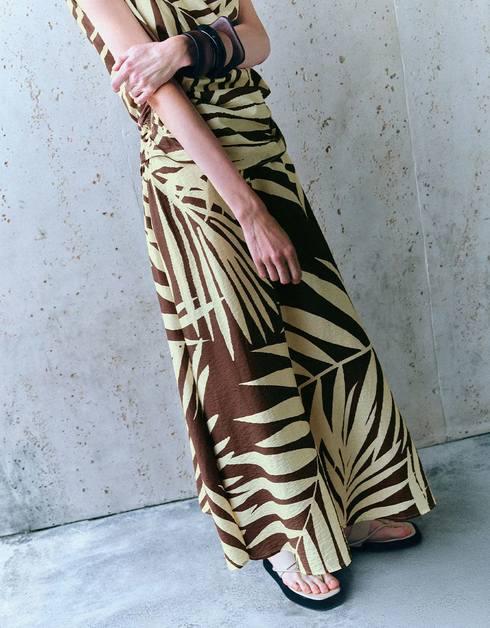 Printed Midi Loose A-Line Skirt sold by Urban Revivo product image thumbnail 4