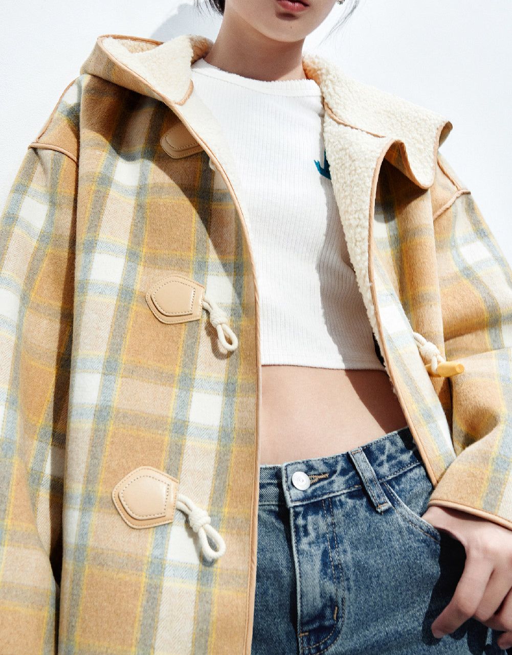 Plaid Drop Shoulder Sleeve Coat sold by Urban Revivo product image thumbnail 5