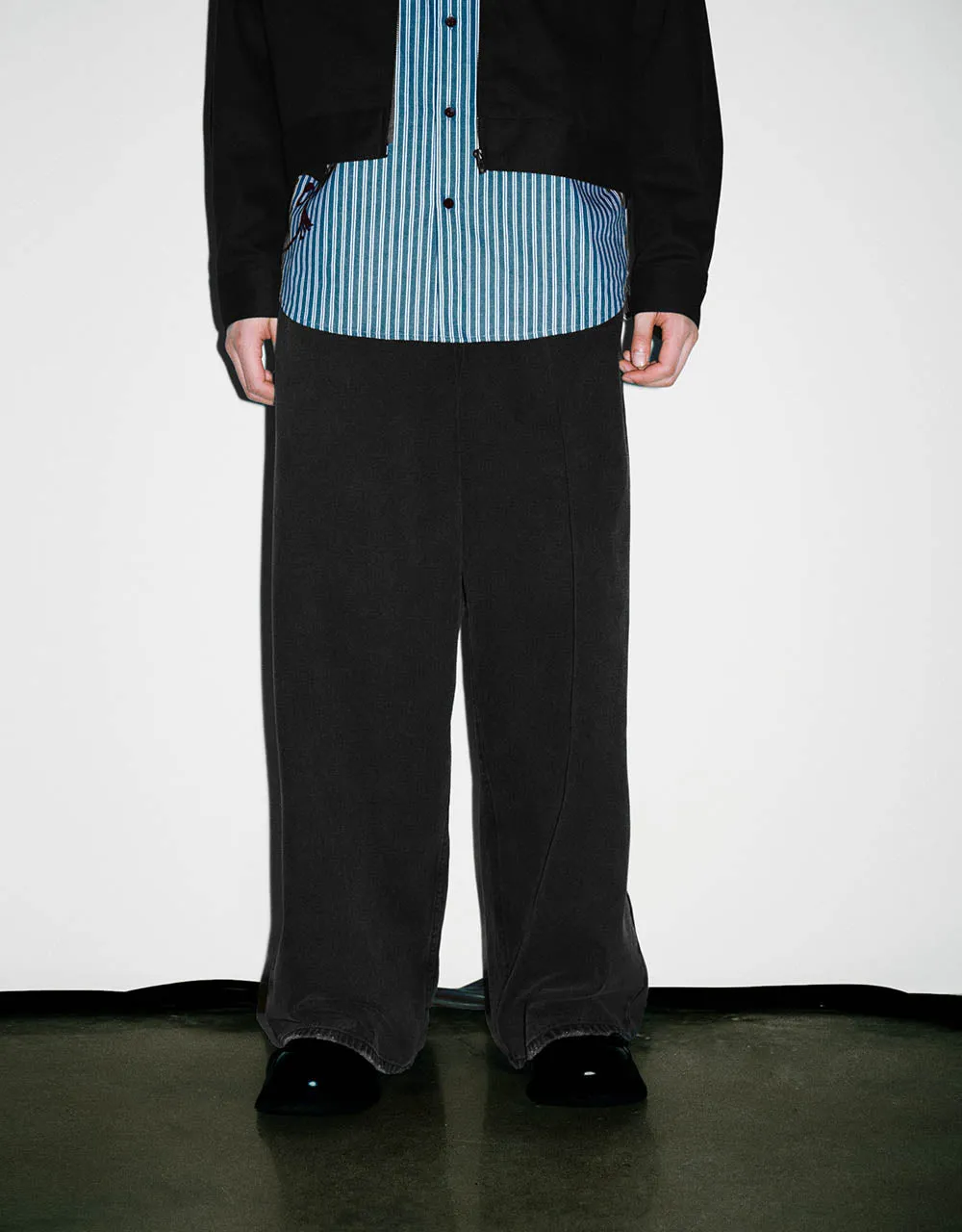 Wide-Leg Jeans sold by Urban Revivo product image thumbnail 2