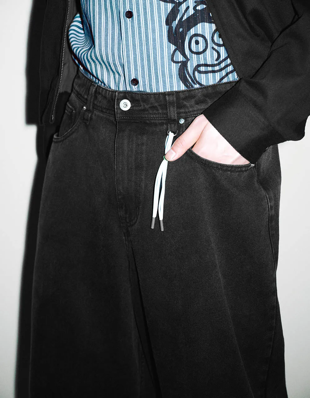 Wide-Leg Jeans sold by Urban Revivo product image thumbnail 5