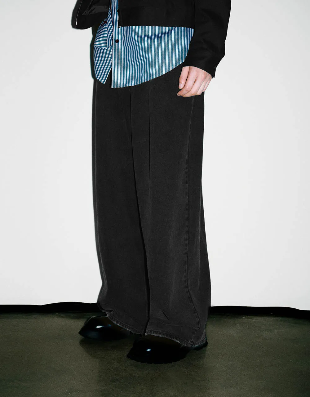 Wide-Leg Jeans sold by Urban Revivo product image thumbnail 4