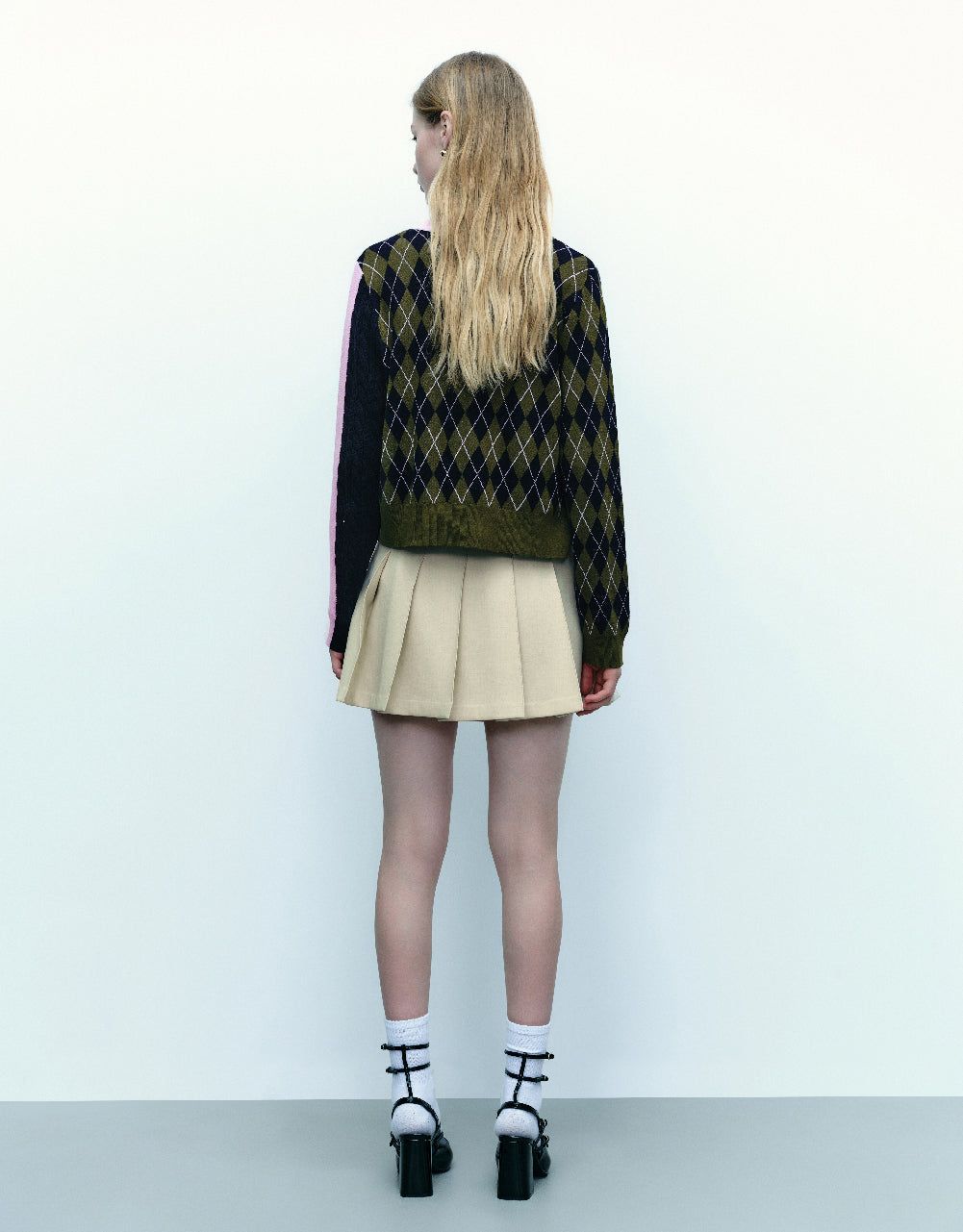 Crew Neck Knitted Cardigan sold by Urban Revivo product image thumbnail 4